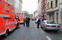 Person aus Fenster gefallen Koeln Muelheim Bergisch Gladbacherstr P08